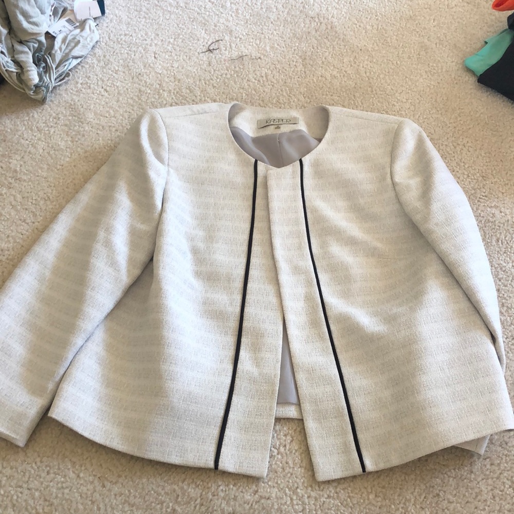 Kasper silver blazer